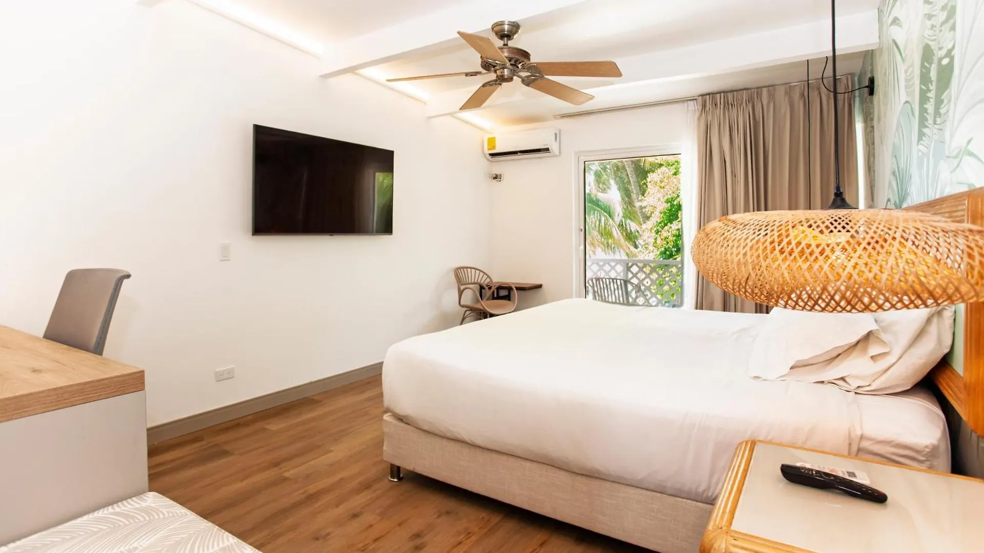 Hotel Cocoplum Beach Сан-Андрес
