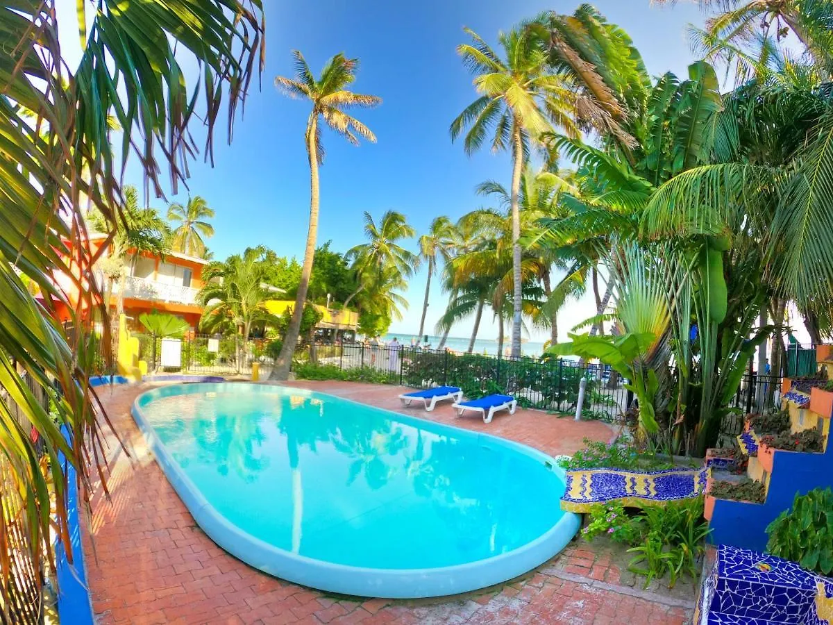 Hotel Cocoplum Beach San Andrés 4*,